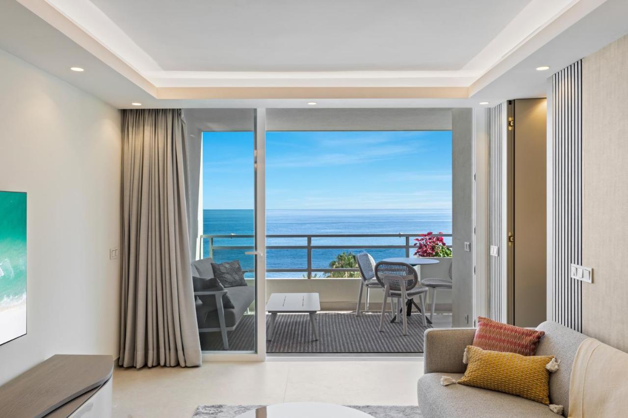 Fully Renovated Frontline Flat Appartement Marbella